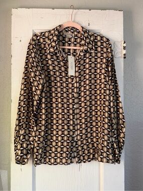 Astrid Clothing NWT Geometric Print Button-Down Blouse Size Large
